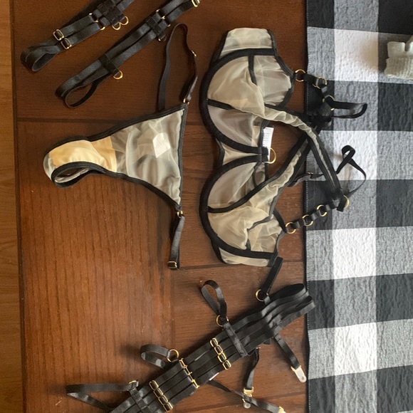 Strappy Erotic Nude and Black Lingerie Set Three Piece - Picture 4 of 6